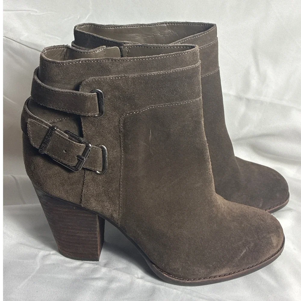 Gianni Bini‎ Brown Suede Buckle Ankle Boots Womens 9.5M Block Heel Booties